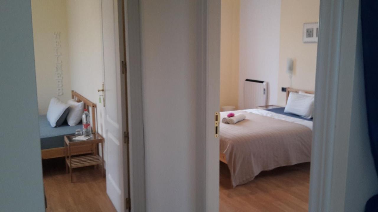 Chalet Trolio Bed & Breakfast Alhendin Exterior photo